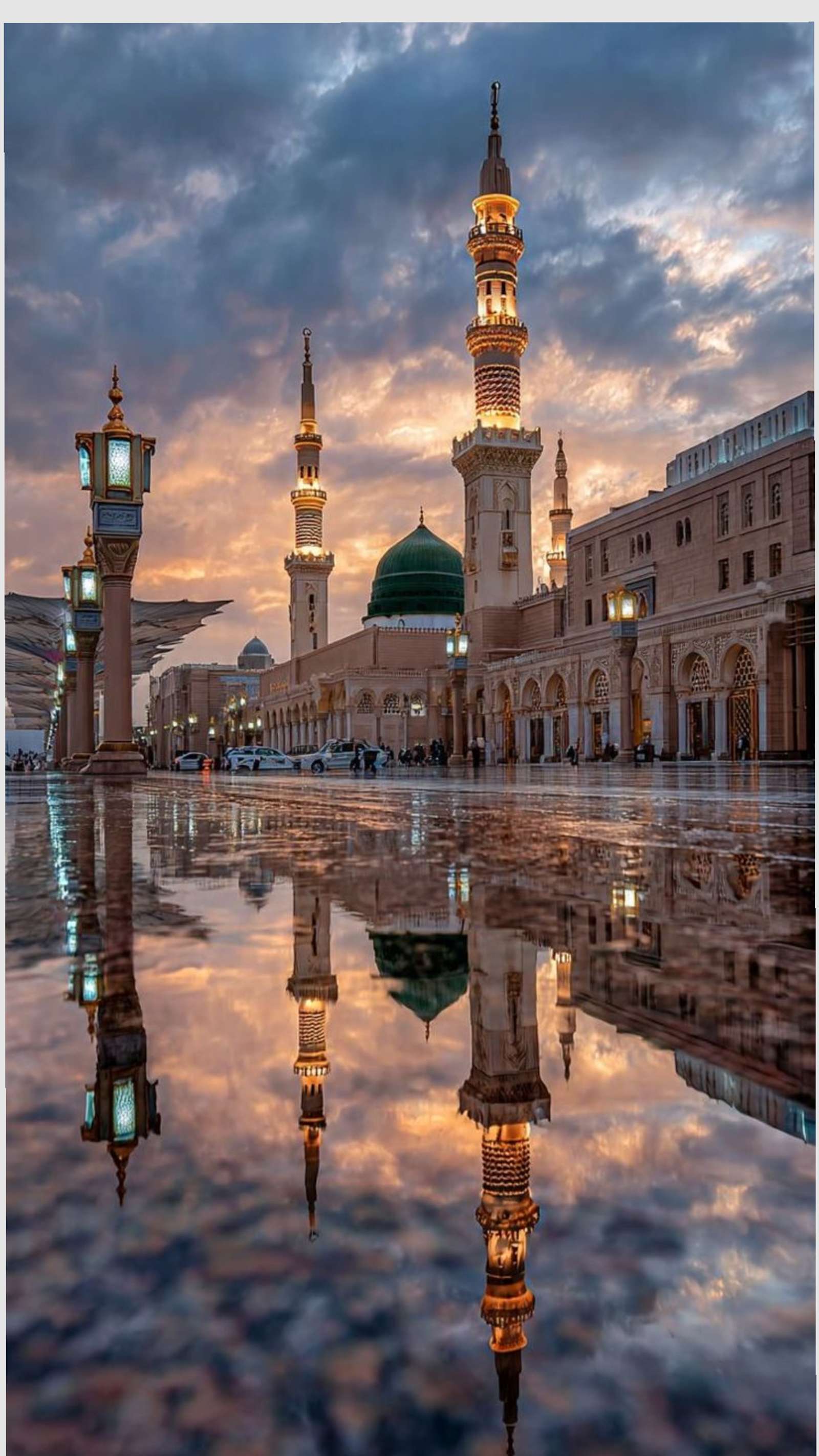 Al-Masjid an-Nabawi reflection at dusk, Madinah