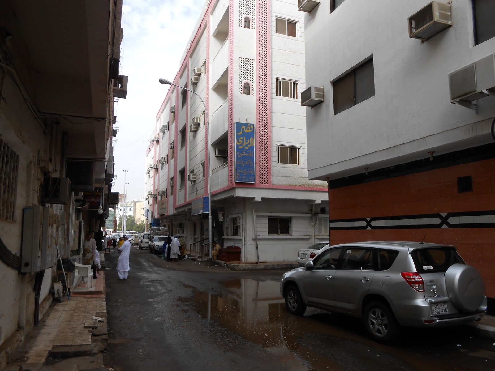 Hotel street in Madinah city centre